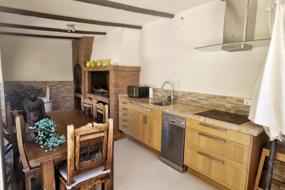 Resale - Country House - Elche