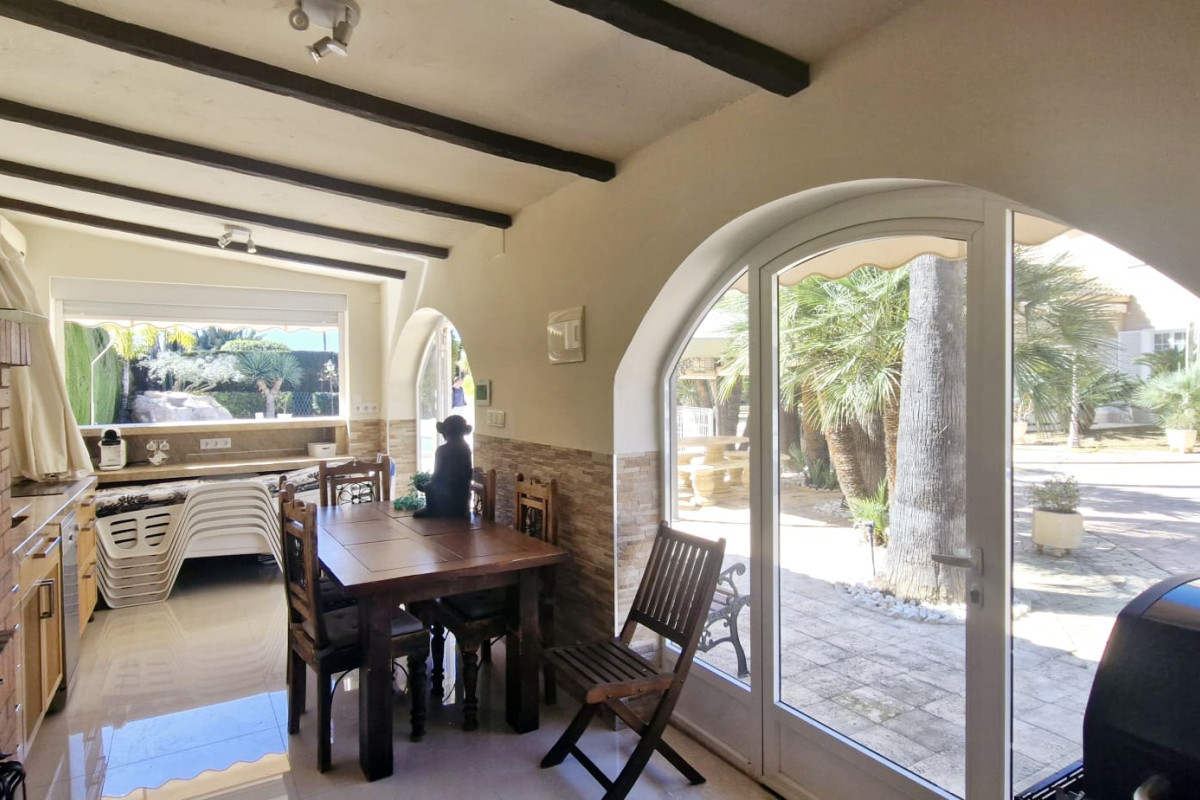 Resale - Country House - Elche