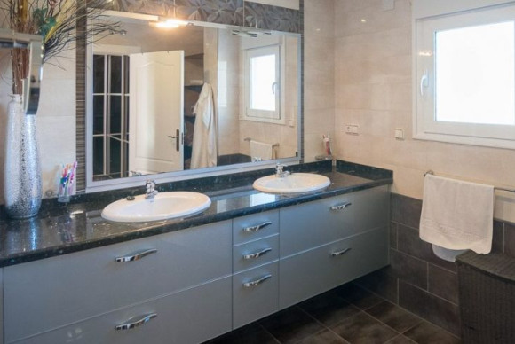 Reventa - Villa - Hondón de las Nieves