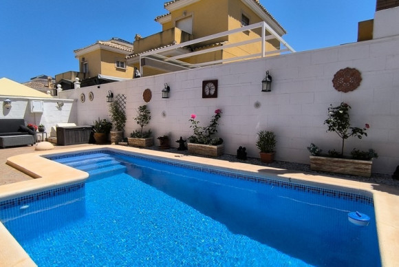 Resale - Detached Villa - Algorfa