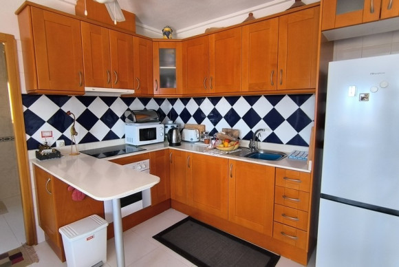 Reventa - Casa semi independiente - Ciudad Quesada