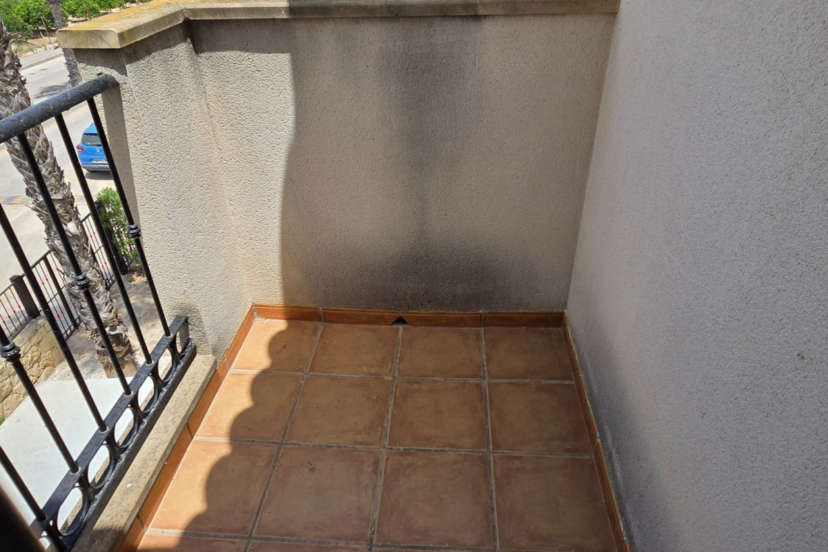 Reventa - Casa semi independiente - Algorfa