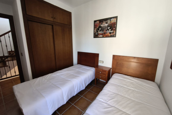 Reventa - Casa semi independiente - Algorfa