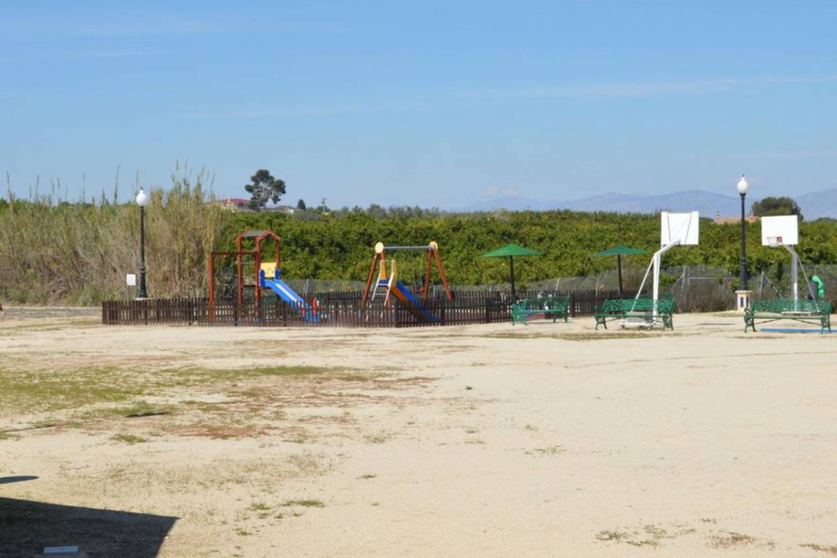 Resale - Detached Villa - Algorfa