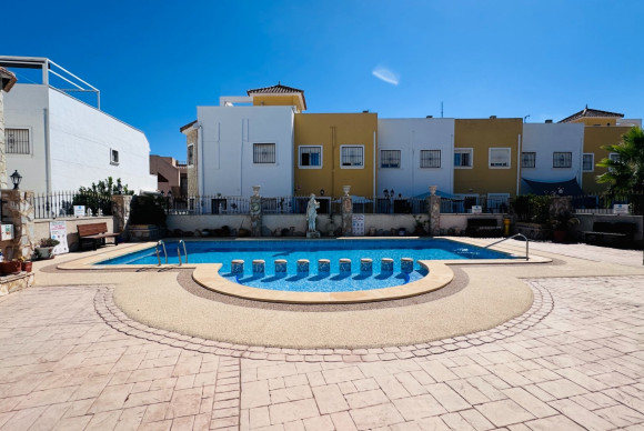 Reventa - Apartamento / piso - Algorfa