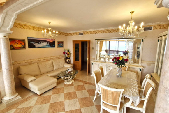 Herverkoop - Apartment / flat - Benidorm - Levante