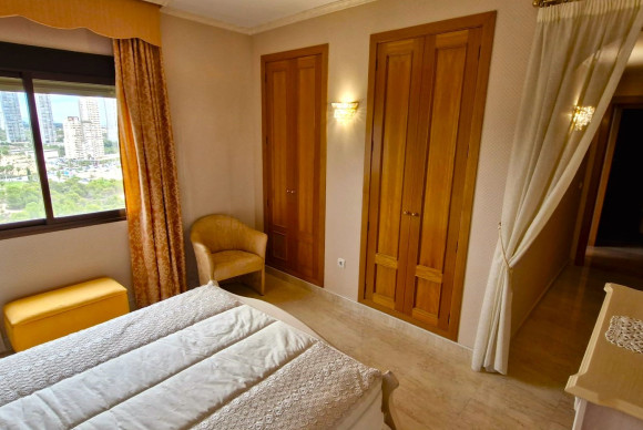 Herverkoop - Apartment / flat - Benidorm - Levante