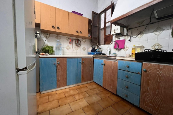 Resale - Casa de Pueblo - Callosa De Ensarrià