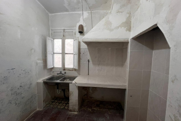 Resale - Casa de Pueblo - Callosa De Ensarrià