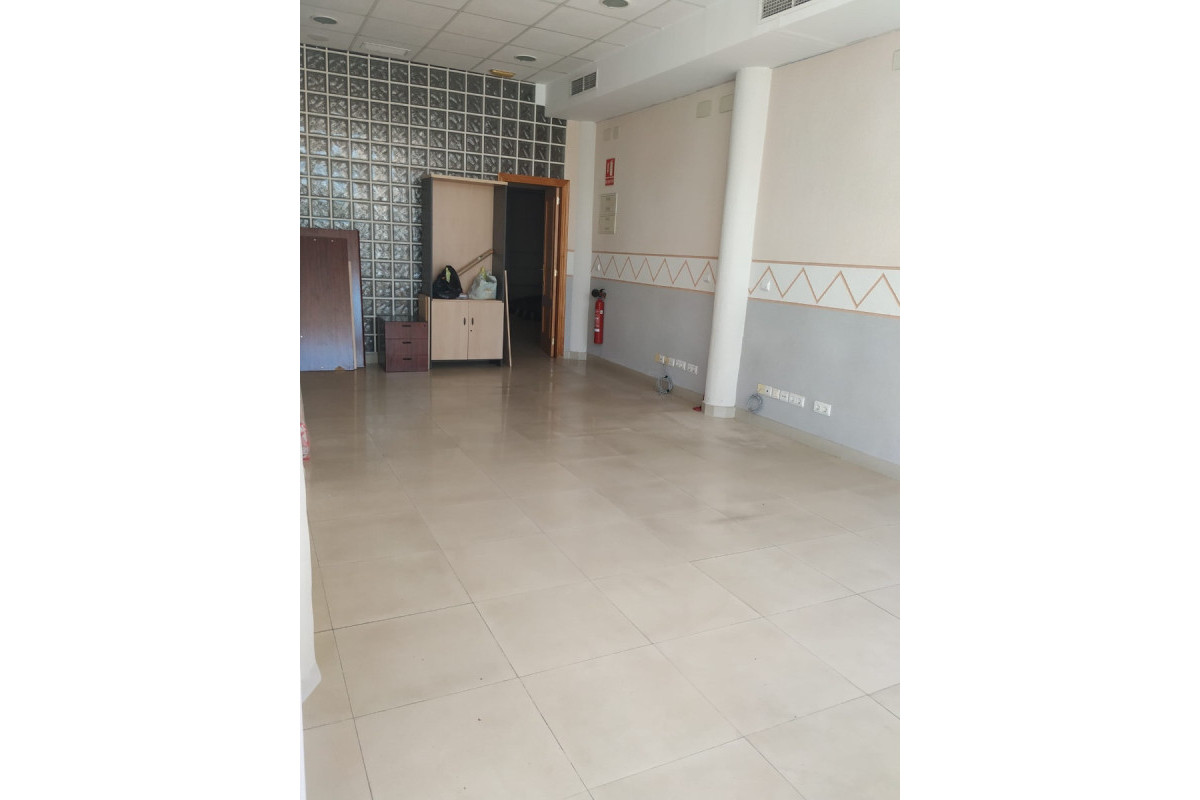 Revente - local - Bellreguard - Playa