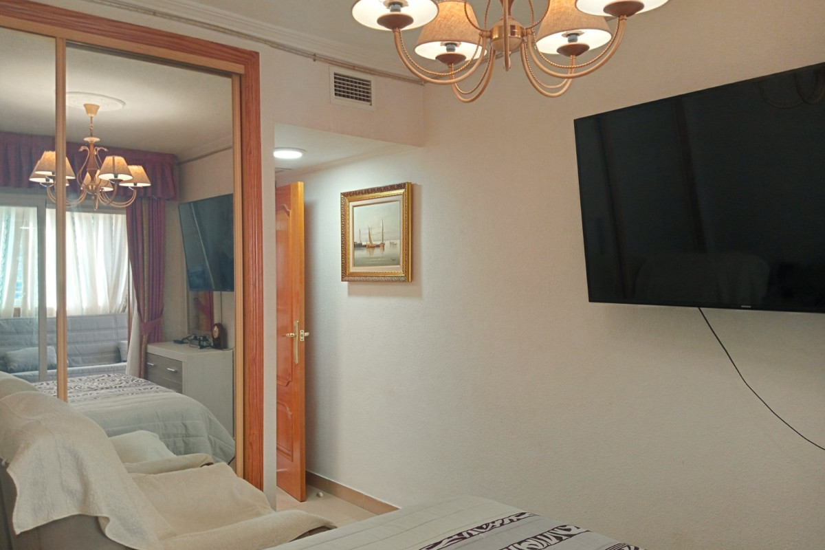 Herverkoop - Apartment / flat - Villajoyosa - Cala de Villajoyosa