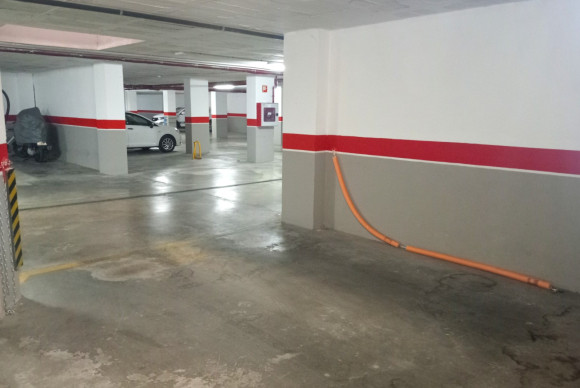 Herverkoop - Garage - Villajoyosa - Cala de Villajoyosa