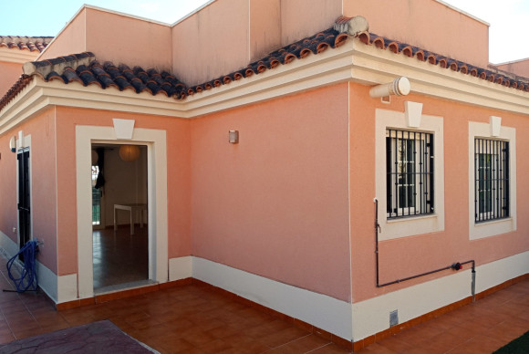 Reventa - Chalet Independiente - Polop