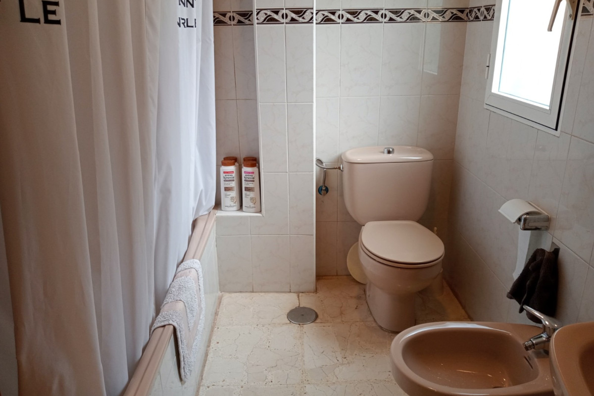 Reventa - Casa semi independiente - La Nucía