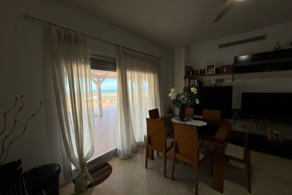 Revente - Apartment / flat - Pego