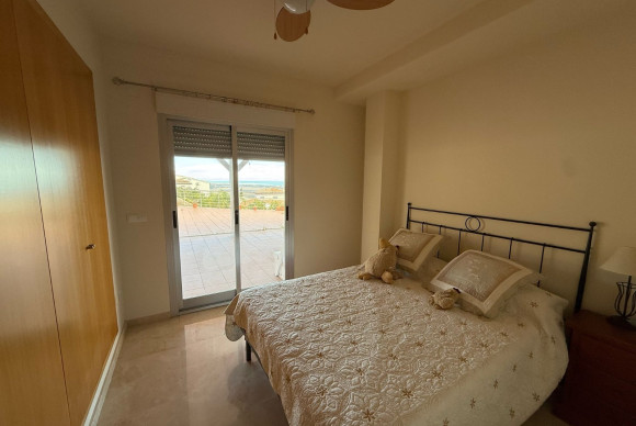 Revente - Apartment / flat - Pego