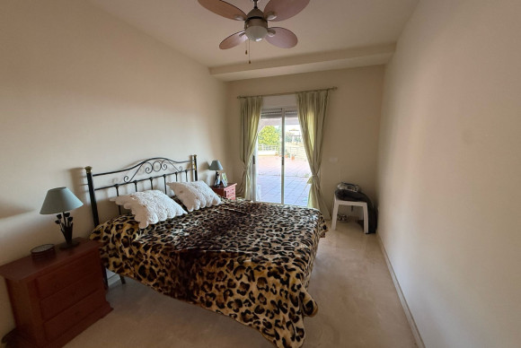 Revente - Apartment / flat - Pego