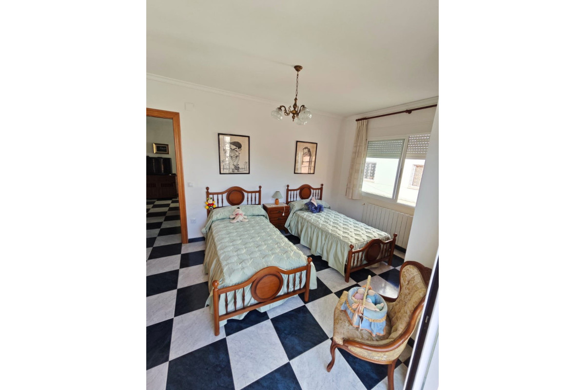 Revente - House - Jeresa - Pueblo