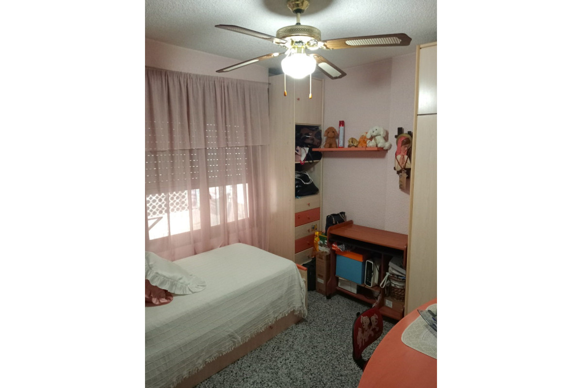 Herverkoop - Apartment / flat - Benidorm - Levante