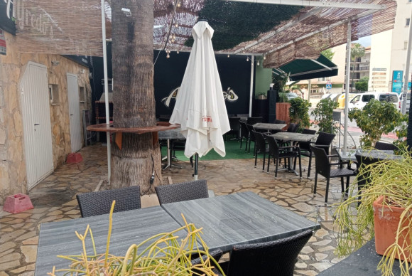 Reventa - local - Albir - center