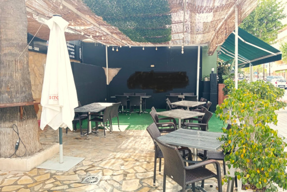 Reventa - local - Albir - center