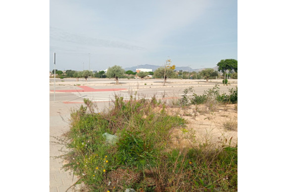 Resale - Plot / Land - Villajoyosa