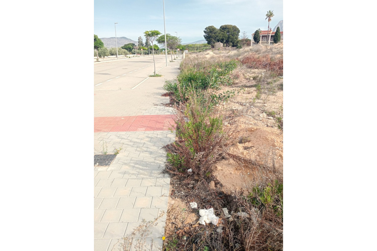 Resale - Plot / Land - Villajoyosa