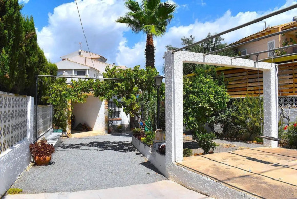 Herverkoop - Vrijstaande woning - Albir - center