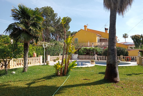 Resale - urban plot - La Nucía