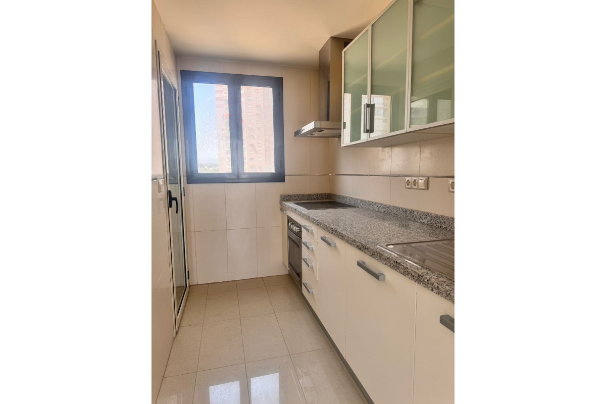 Herverkoop - Apartment / flat - Benidorm - Levante
