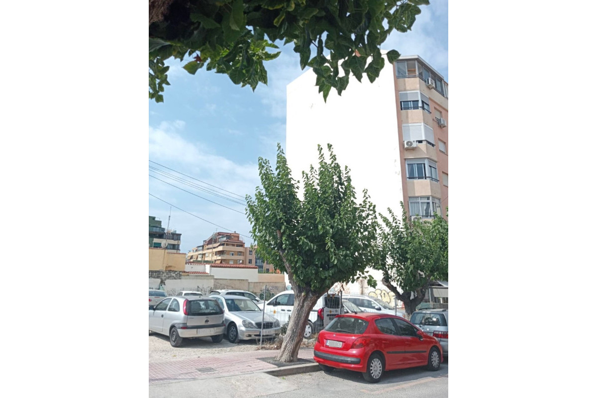 Herverkoop - urban plot - Benidorm - Centro