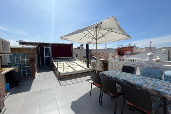 Revente - House - Rafelcofer - Centro