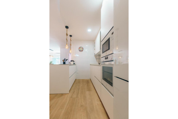 Herverkoop - Apartment / flat - Albir - center