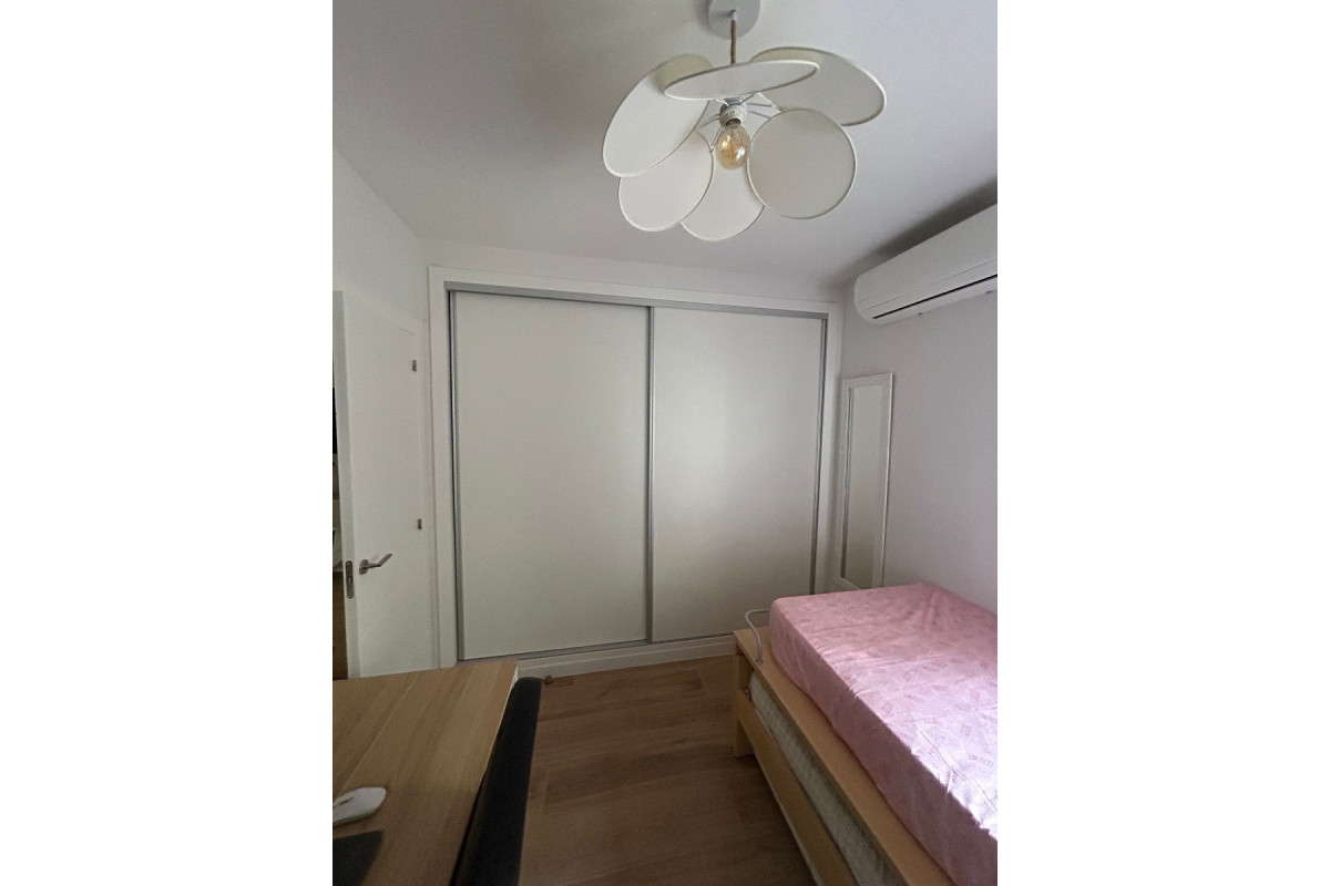 Herverkoop - Apartment / flat - Albir - center