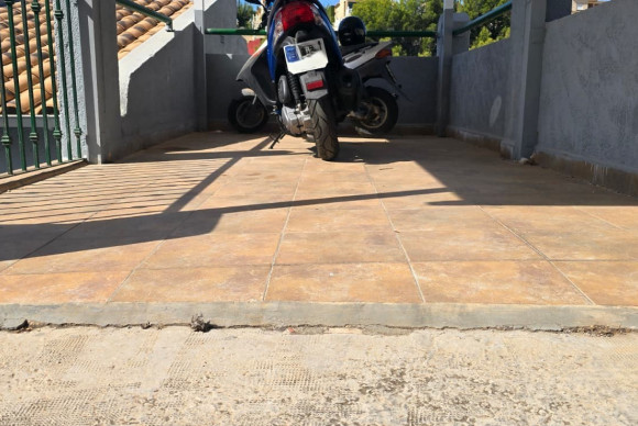 Revente - Maison de ville - La Nucía