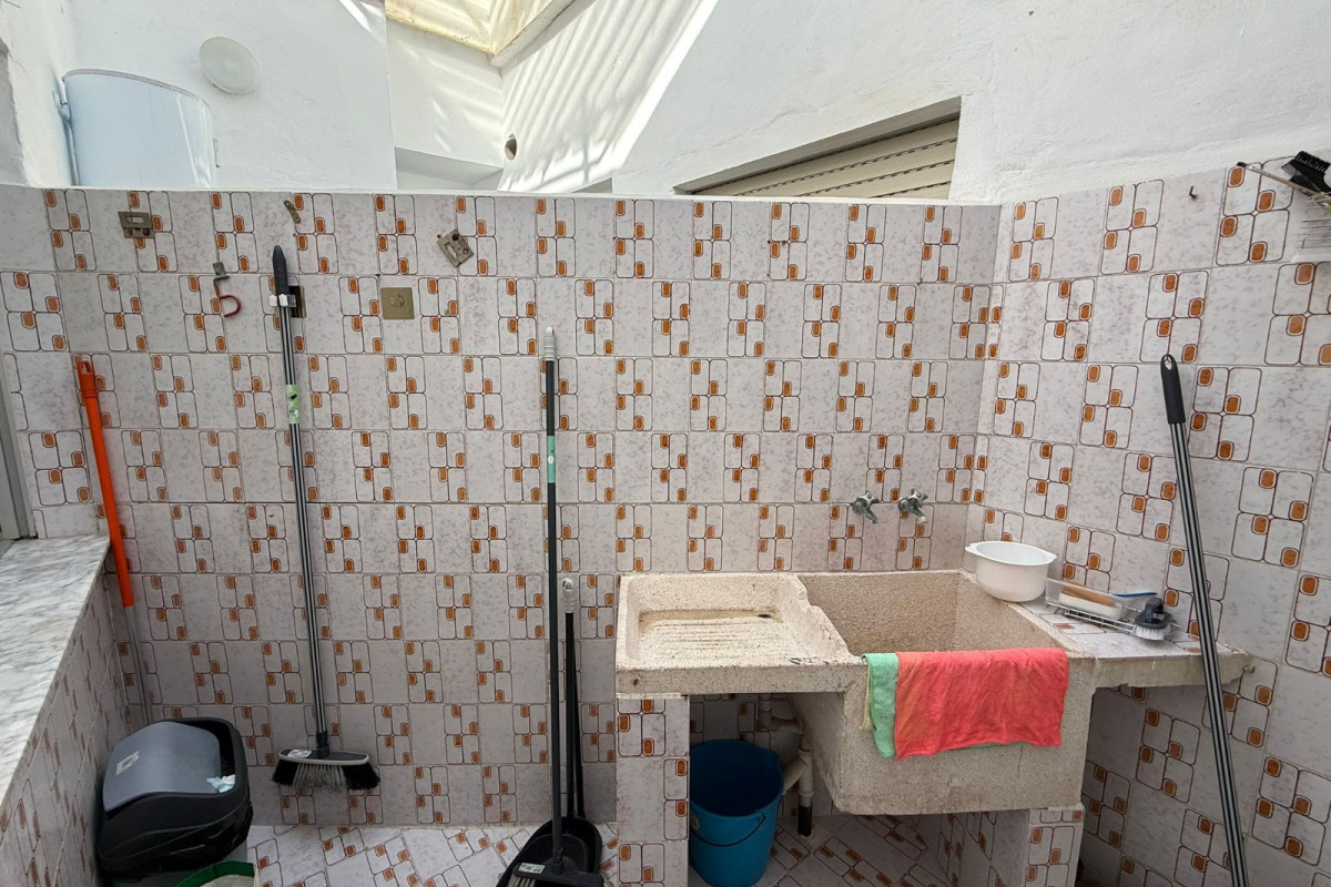 Resale - Apartment / flat - Miramar