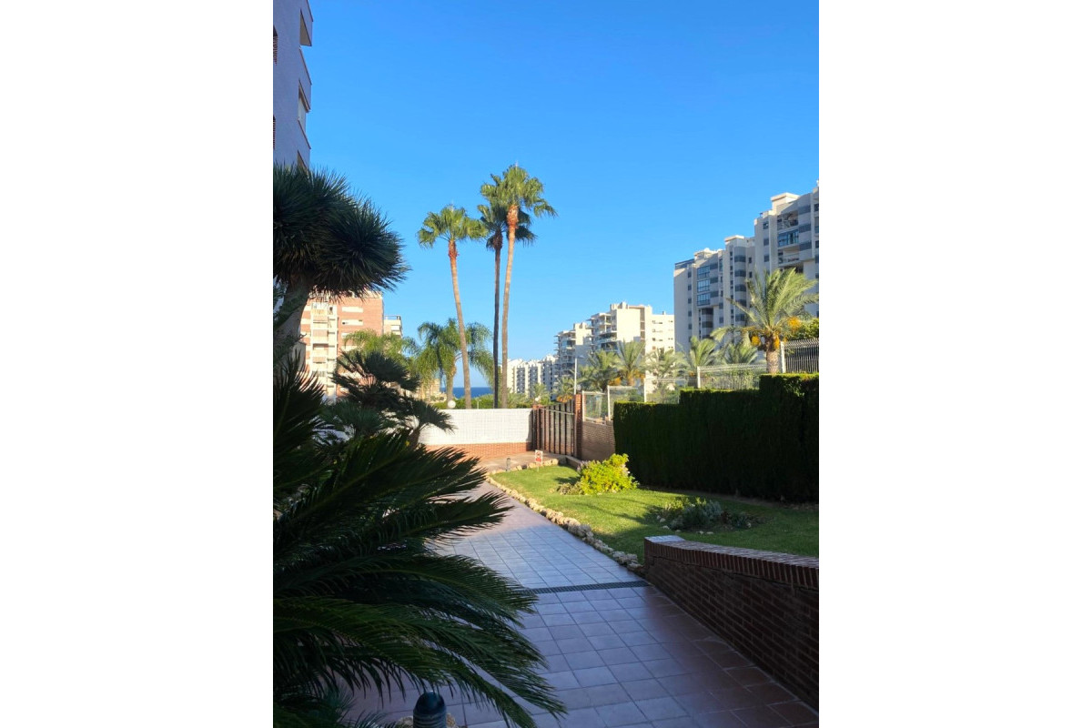 Herverkoop - Apartment / flat - Villajoyosa - Cala de Villajoyosa