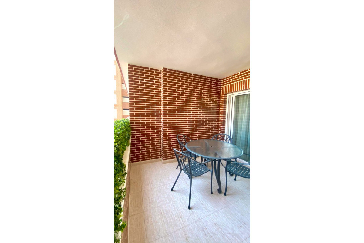 Herverkoop - Apartment / flat - Villajoyosa - Cala de Villajoyosa