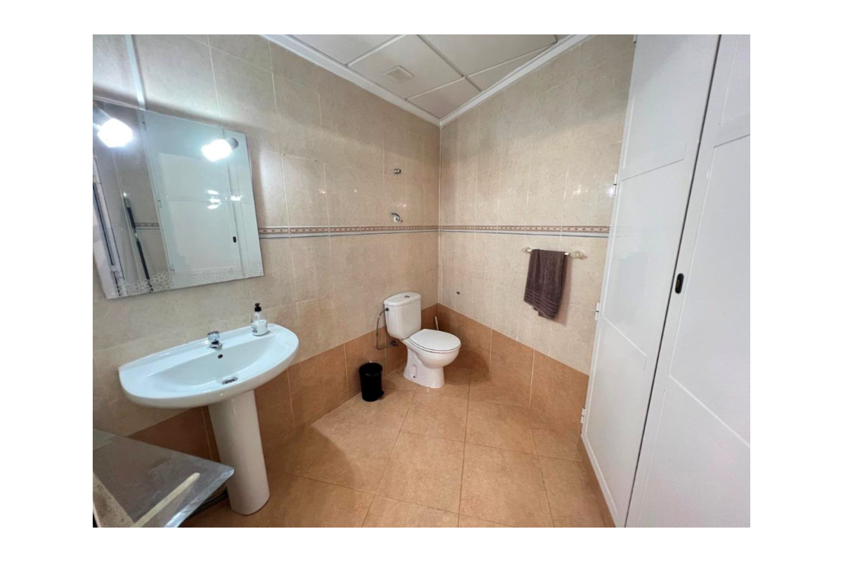 Herverkoop - Winkel Ruimte - Guardamar del Segura - Guardamar