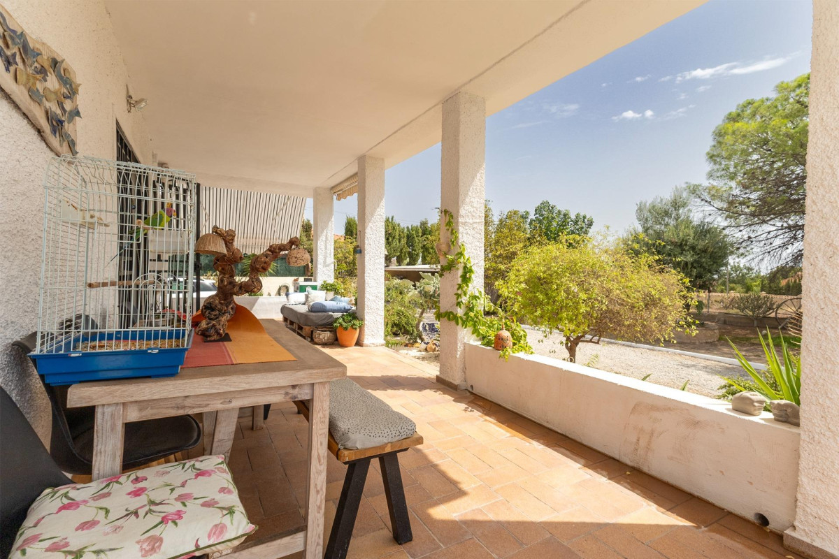 Resale - Country House - Alicante