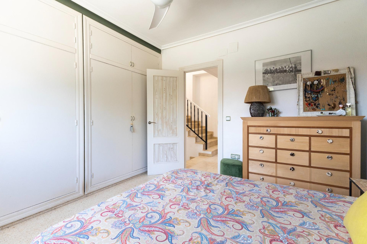 Resale - Country House - Alicante