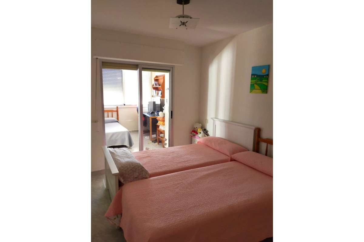 Herverkoop - Apartment / flat - Villajoyosa