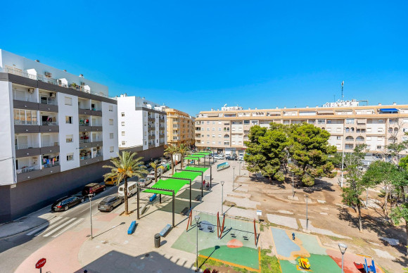 Revente - Appartement - Torrevieja - Centro