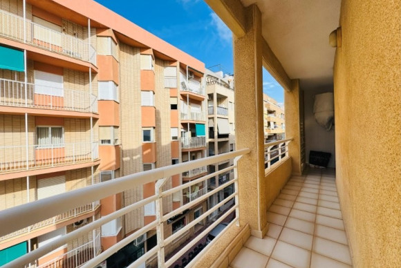 Revente - Apartment / flat - Torrevieja - Torrelamata - La Mata