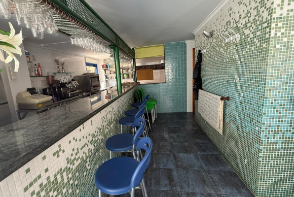 Reventa - local - Piles - Playa