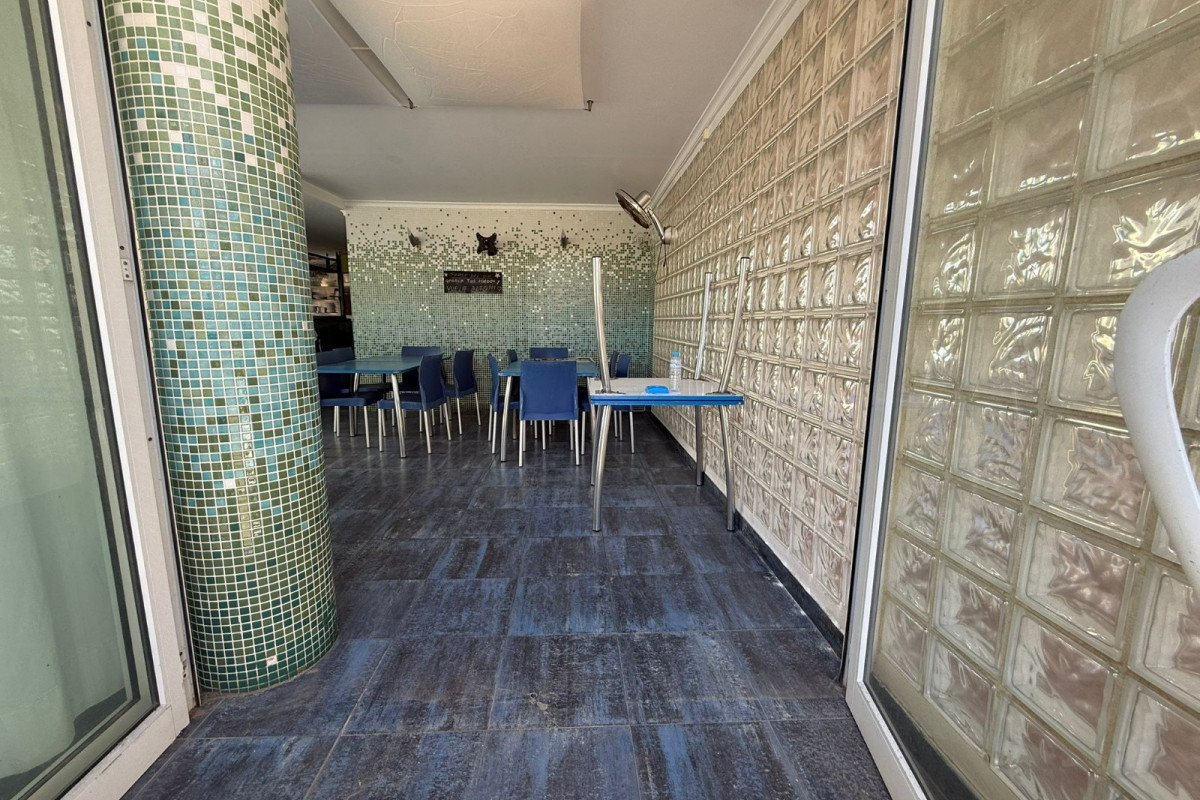 Reventa - local - Piles - Playa