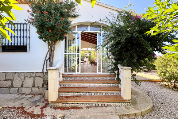 Resale - House - Denia - Montgó