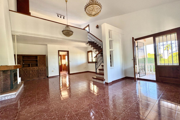 Resale - House - Denia - Montgó