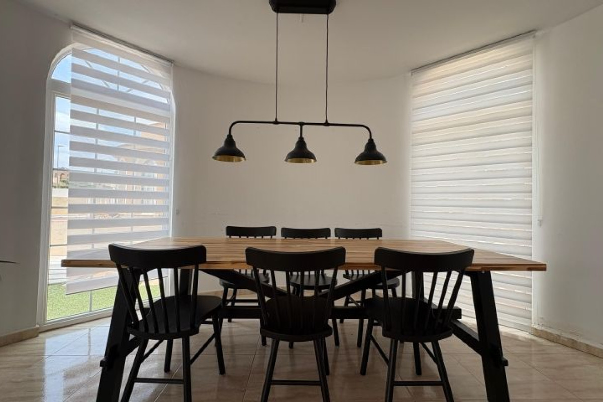 Resale - Villa - Pinar de Campoverde