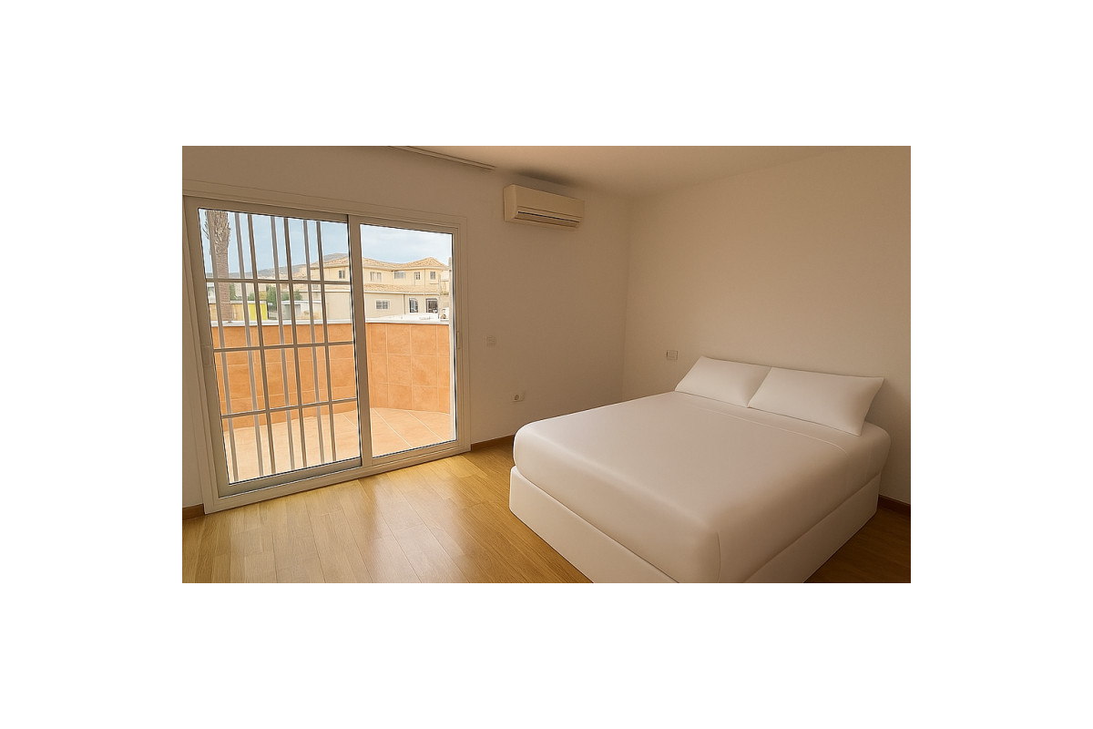 Resale - Villa - Pinar de Campoverde